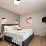 The Victoria Aparthotel