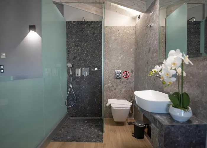 The Victoria Aparthotel