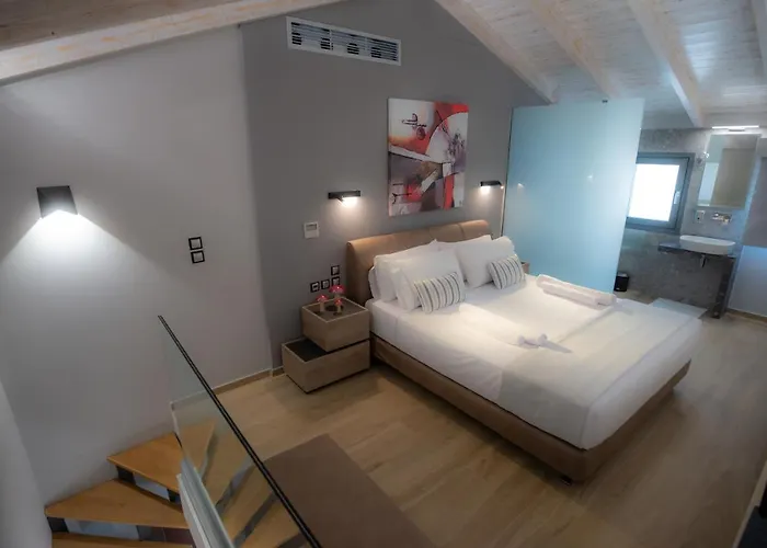 The Victoria 4* Lefkada City