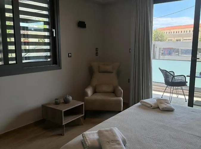 The Victoria Aparthotel