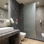 Апарт-отель The Victoria