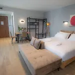 The Victoria Apartahotel Lefkáda