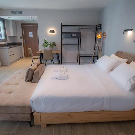 מלון דירות The Victoria 4*