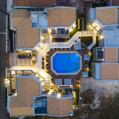 Апарт-отель The Victoria 4*