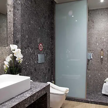Апарт-отель The Victoria 4*