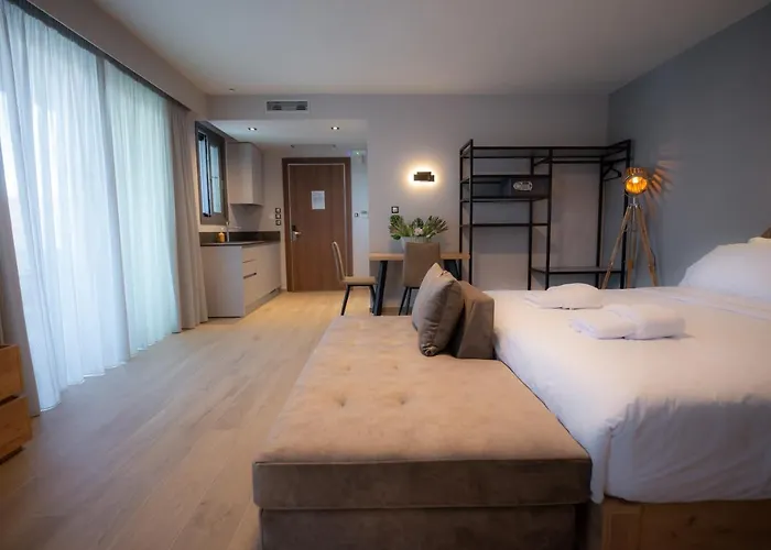 The Victoria Aparthotel