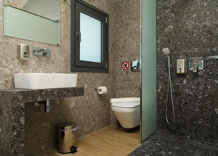 The Victoria 4* Lefkáda